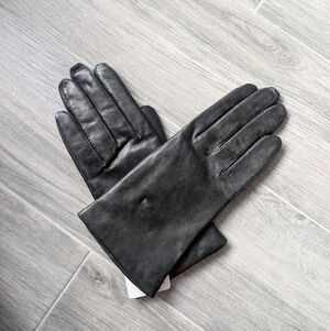Vintage 90s Lord & Taylor Fownes Leather Gloves With 100% Cashmere Lining